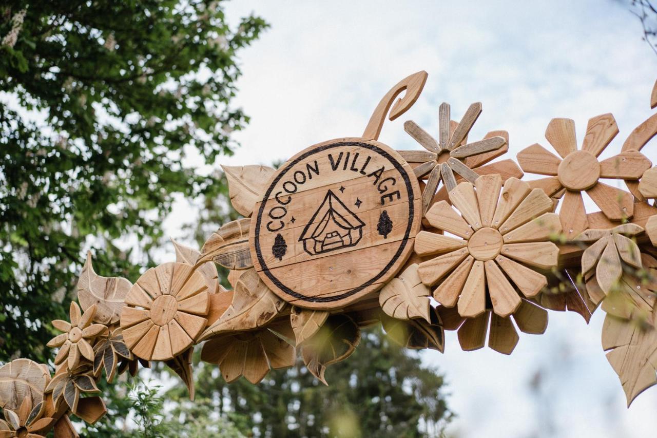 Cocoon Village - Glamping - Domaine Des Grottes De Han Rochefort Ngoại thất bức ảnh